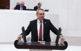 CHP'li Zeybek: "Devlet çökme noktasına geldi!"