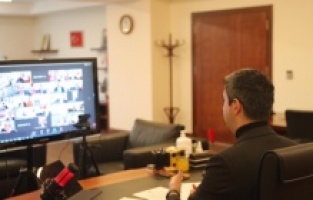 Başkan Gökhan Yüksel, TBB'nin düzenlediği konferansta konuştu