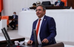 CHP'li Budak, Bakan Ersoy'a görevinin ticari işlerine etkisini sordu