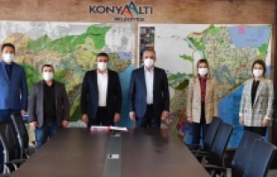 Konyaaltı’nda toplu iş sözleşmesi, yüzleri güldürdü