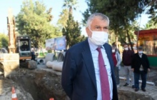 Zeydan Karalar ile birlikte Adana'nın unutulmuş bölgeleri hizmet alıyor