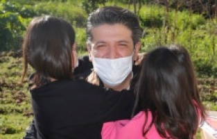 Başkan Genç'ten Melek İpek'in çocuklarına destek: "Her ihtiyacınızda Başkan Amca'nızı arayın"