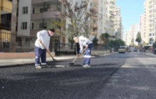 Başkan Karalar kentin eksiklerini birer birer gideriyor
