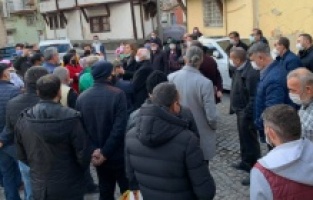 "Vatandaşın müteahhit kadar değeri yok mu?"