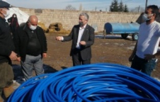 CHP'li Arık su sorununun çözümü için Japonya Büyükelçiliği'nden randevu isteyen çiftçi ile görüştü