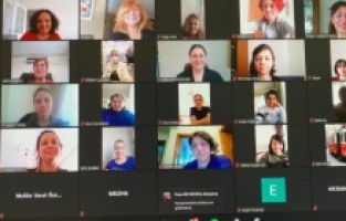 Kartal Belediyesi’nden annelere online eğitim