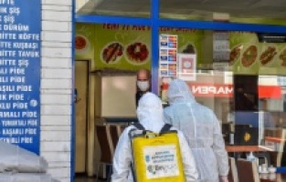 Mansur Yavaş'tan esnafa hijyen ve işgal harcı desteği