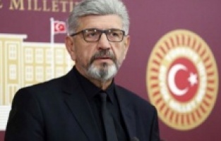 Cihangir İslam CHP'ye katılıyor