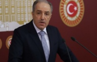 Deva Partili Yeneroğlu: "Bütün milletvekilleri gizlice aşı oldu"