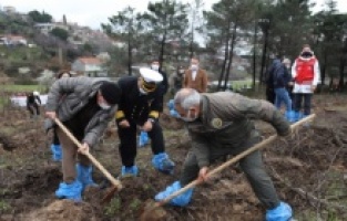 Kartal’da, 18 Mart Çanakkale Zaferi anısına anlamlı etkinlik