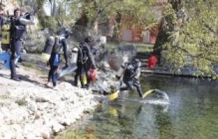 Kırkgöz’de temizlik operasyonu