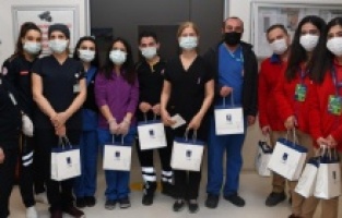 Kuşadası Belediyesi pandeminin gerçek kahramanlarını unutmadı