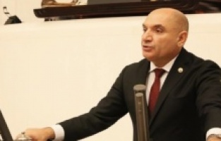 "Türkiye’de 15 binin üzerinde akademisyen hak ettiği kadroya ulaşamıyor"