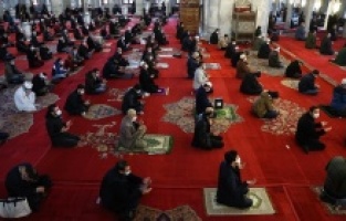 23 Nisan'da sokağa çıkmak yasak, Cuma Namazı serbest