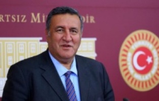 "Akademide de güvencesiz istihdam"