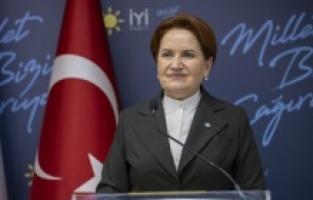 Akşener: "Bu cennet vatanı çok daha yükselmiş bir şekilde evlatlarımıza teslim etmekle mükellefiz"