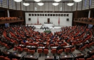 CHP'nin avukatların sorunlarıyla ilgili önerisi reddedildi