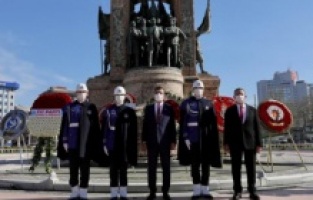 İmamoğlu'ndan 23 Nisan törenindeki eksikliklere tepki: "Zavallılık!"