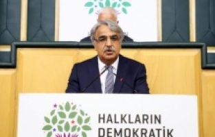 Sancar: "19 yıldır iktidardalar 19 yıldır mağdurlar!"