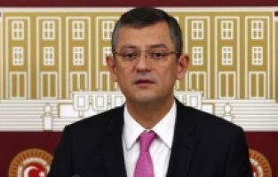 CHP'li Özgür Özel'den Soylu'ya:  "Suç işleri bakanı!"