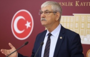 "Milyonlarca insan korona ile açlık arasında sıkıştı"