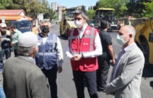 Tapu ve 25 yıllık altyapı sorunu çözülen Soğanlık’ta sıra asfalt çalışmalarında