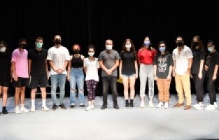 Konyaaltı’nda tiyatro oyunculuğu eğitimleri sürüyor