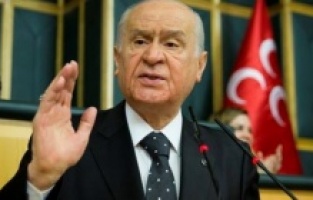 Bahçeli'den Atatürk'e hakarete tepki!