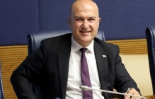 CHP’den kamudaki ikinci üçüncü maaşları kaldıran yasa teklifi