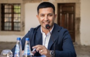 Kuşadası Belediyesi'nden esnafa üçüncü destek paketi