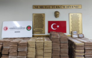 Mersin'de 1 ton kokain yakalandı: "En büyük miktar!"