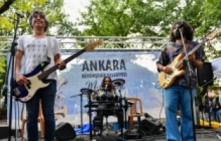 Müzisyenler sahnelerine, Başkentliler müziğe kavuştu