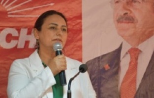 "Deprem raporu tozlu raflara terk edilmemeli"