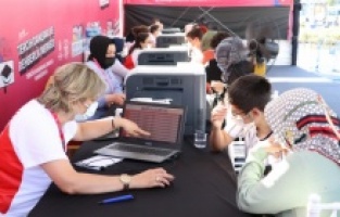 İBB, 22 meydanda 22 bin gence ulaştı