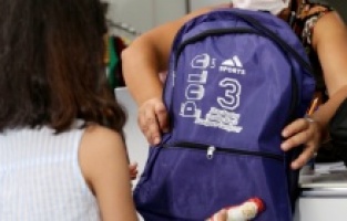 Küçükçekmece Belediyesi'nden binlerce öğrenciye kırtasiye desteği