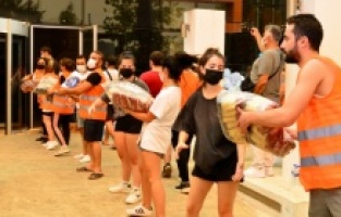 Türkiye, Manavgat için tek yürek!