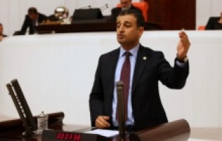 "Hangi yönetim kurulu üyesine 100 bin TL limitli kredi kartı verildi?"