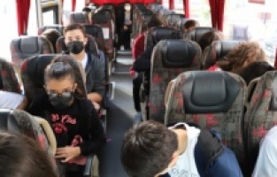 Kartal Belediyesi’nden teknoloji meraklısı gençlere ulaşım desteği