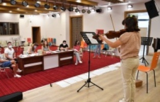 Konyaaltı Belediyesi Müzik Akademisi’ne yoğun ilgi