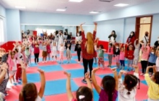 Seyhan'da kız çocuklarına yönelik farkındalık yaratan etkinlikler