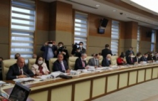 "EYT’liye bütçe yok, dernek yöneticilerine çift maaş garantisi var”