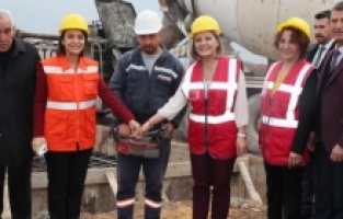 İzmit Belediyesi Doğa Eğitim Kampüsü ve Lavanta Parkı’nda temel atıldı