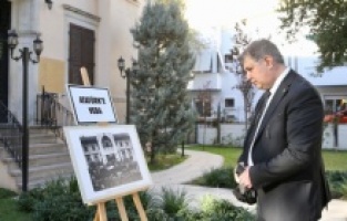 Karşıyaka Ata’sını andı!