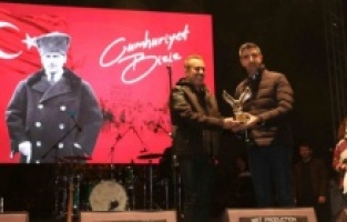 Kartal’da Cumhuriyet Bayramı kutlamalarına Haluk Levent damgası