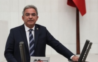 "Yandaş gözünü Antalya Havalimanı'na dikti"