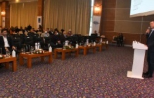 Deprem uzmanları Kuşadası'nda buluştu