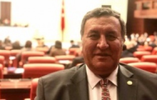 “Hekimler için yapılan düzenleme tüm sağlık çalışanlarını kapsamalı”