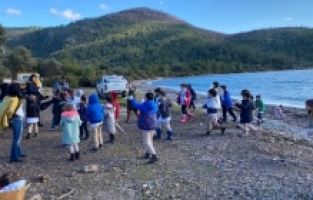 Bodrum'da öğrencilerle geri dönüşüm farkındalık çalışması