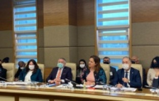 CHP'den  “Öğretmenlik Meslek Kanunu” tasarısına tepki!