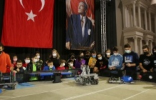 Dünyanın en büyük robotik etkinliği Küçükçekmece'de düzenlendi
